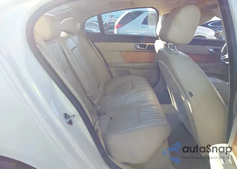 2010 Jaguar Xf z USA, uszkodzony, nr VIN SAJWA0FA2AHR51036